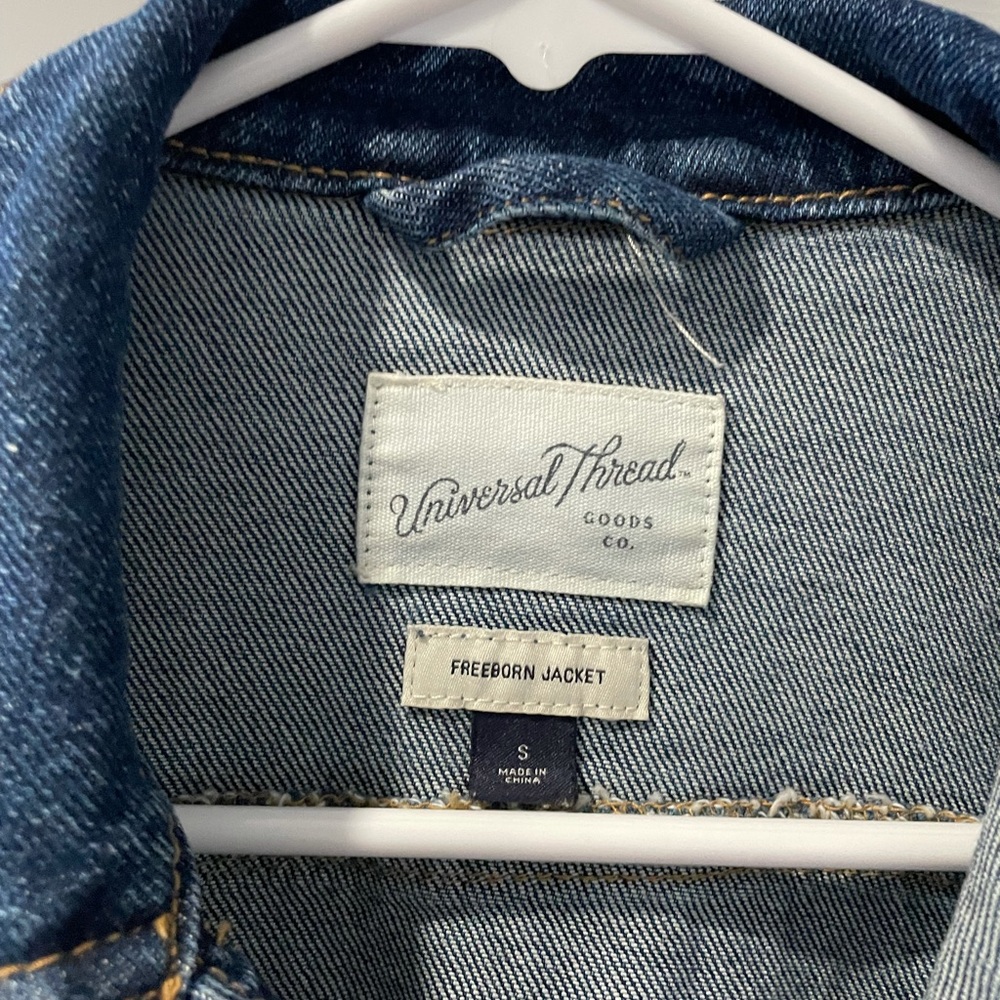 Universal Thread Jean Jacket - Picture 2 of 2